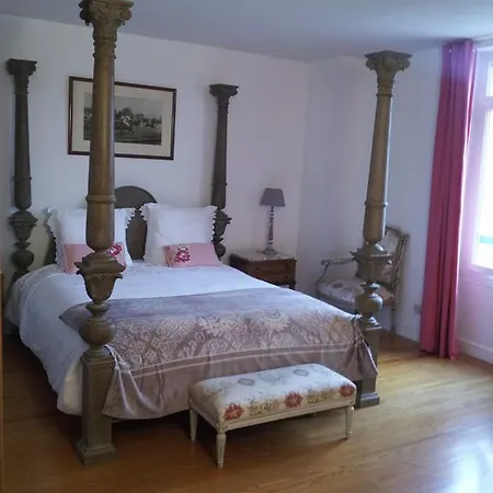 فندق مبيت وإفطار D'hotes L'albinque كاسْتْرْ