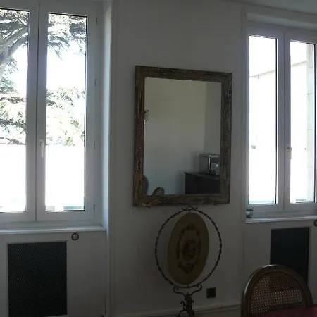 D'hotes L'albinque كاسْتْرْ