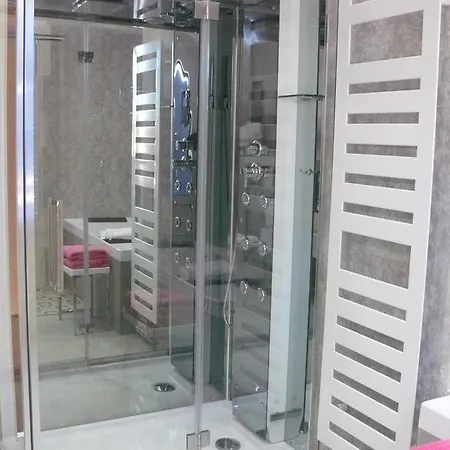 Oda ve Kahvaltı D'hotes L'albinque 2*