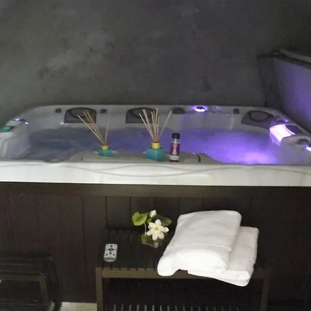 D'hotes L'albinque Oda ve Kahvaltı